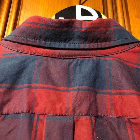 Abercrombie & Fitch men’s button up shirt. New - Picture 7 of 9